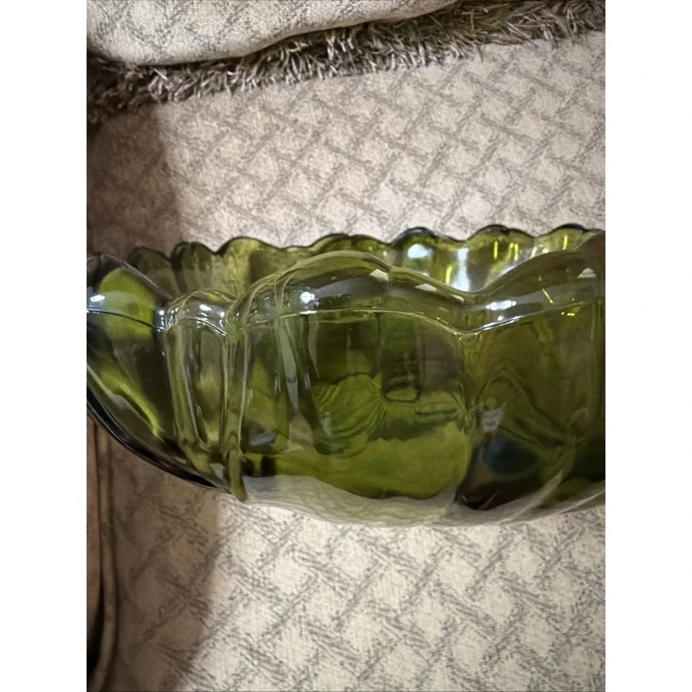 Avocado Green Indiana Glass Scalloped Sunflower Footed Serving Bowl 11